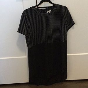 High low blouse. Bk crepe on bottom.